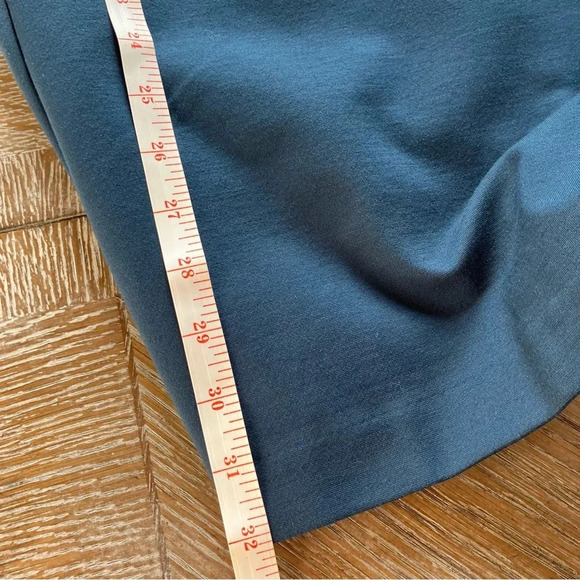 NWOT Ann Taylor Blue 3/4 Sleeve Fitted Sheath Dress (4 TALL) - Picture 2 of 6